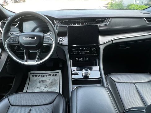Used 2024 Jeep Grand Cherokee L Limited w/ Luxury Tech Group II AWD/4WD image 23