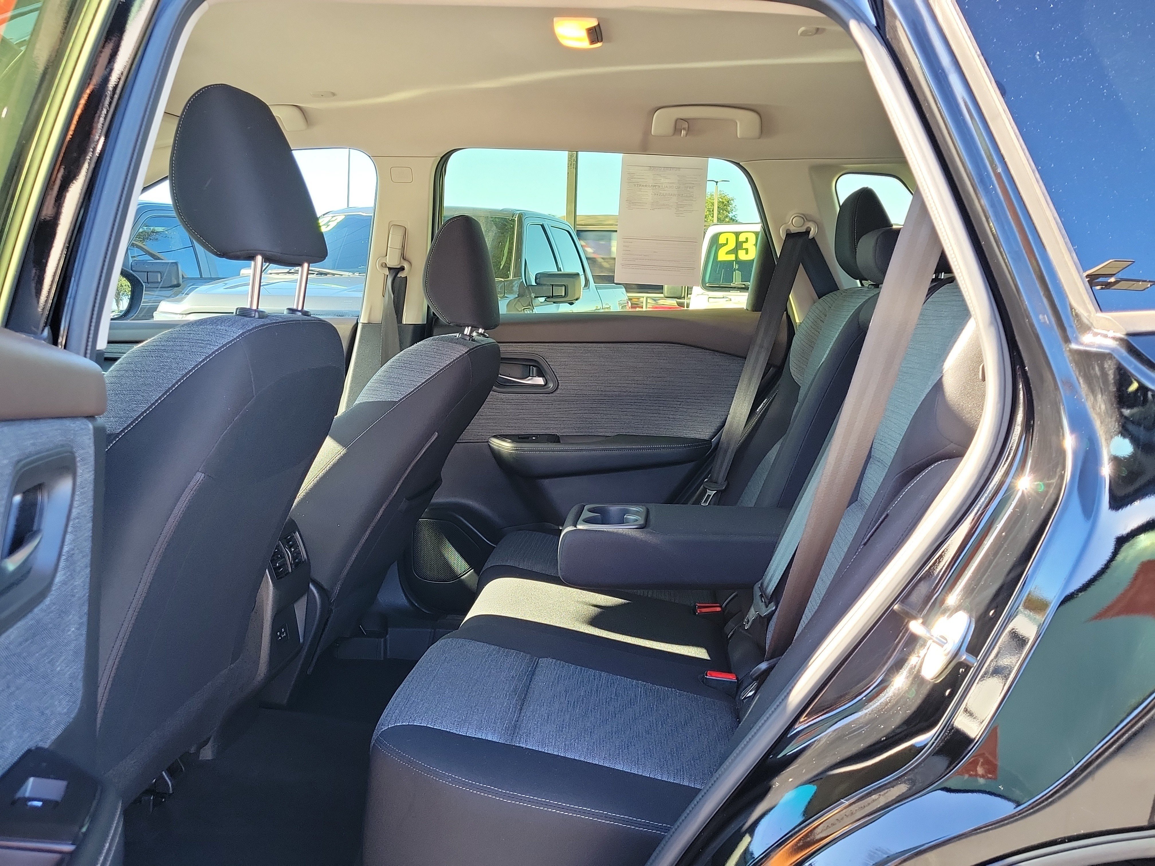 Certified 2023 Nissan Rogue SV FWD image 11
