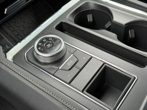 Certified 2024 Ford Expedition XLT RWD image 20