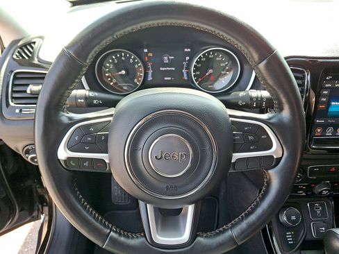 Used 2020 Jeep Compass Limited AWD/4WD image 16