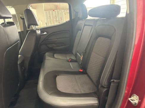 Used 2018 Chevrolet Colorado Z71 image 18