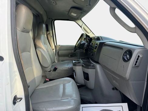 Used 2012 Ford E-350 and Econoline 350 Super Duty w/ Class I Trailer Tow Pkg image 10
