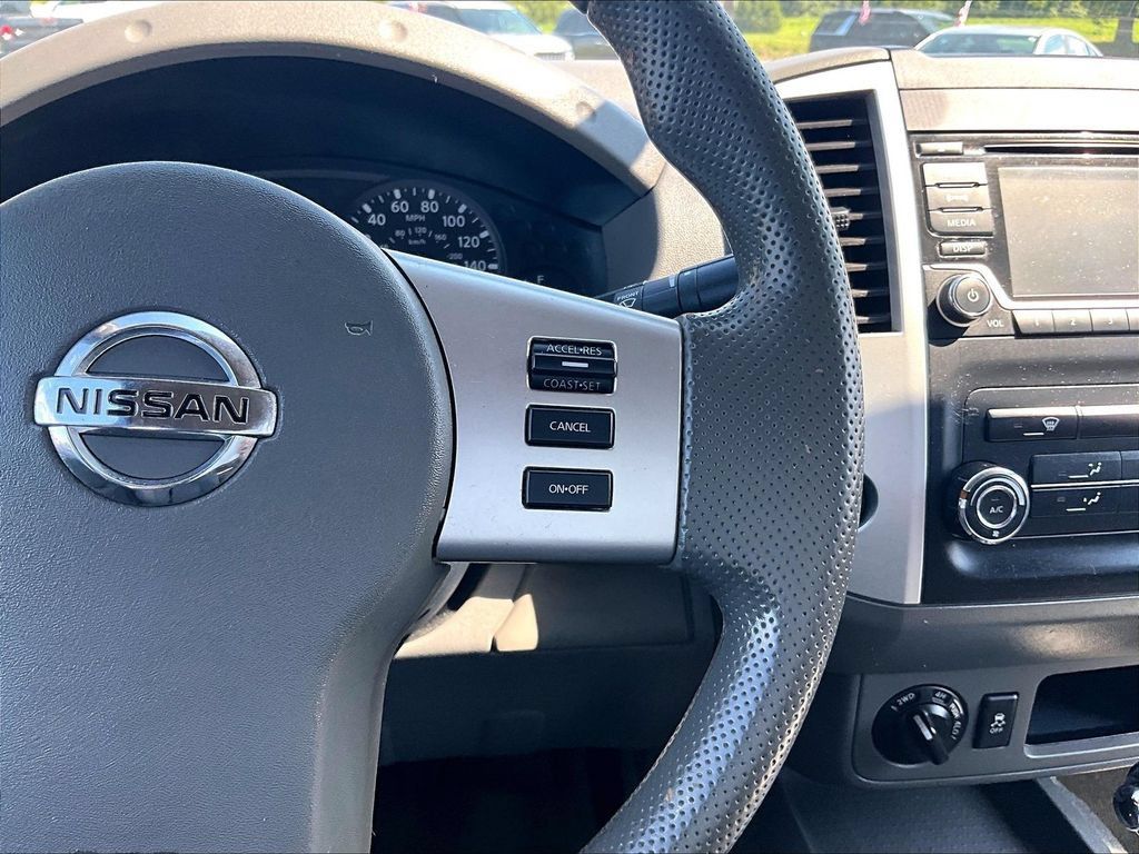 Used 2015 Nissan Frontier SV AWD/4WD image 20