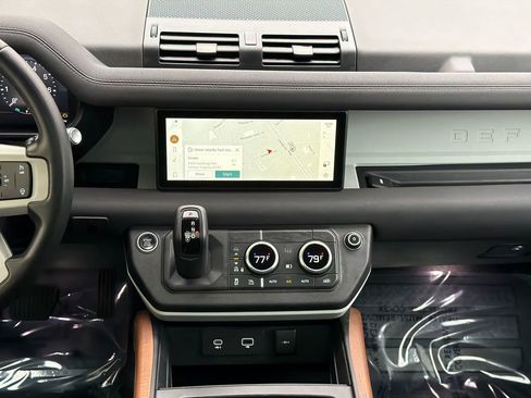 Used 2021 Land Rover Defender 110 S image 23