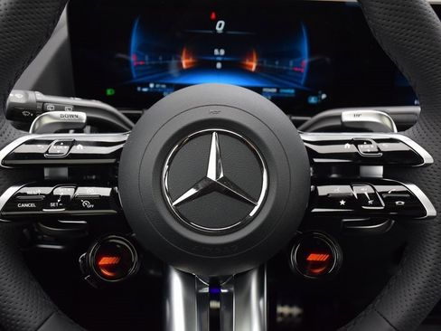 New 2026 Mercedes-Benz GLA 35 AMG 4MATIC image 21