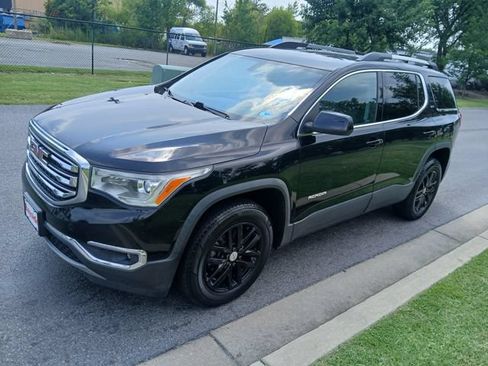 Used 2017 GMC Acadia SLT AWD/4WD image 6