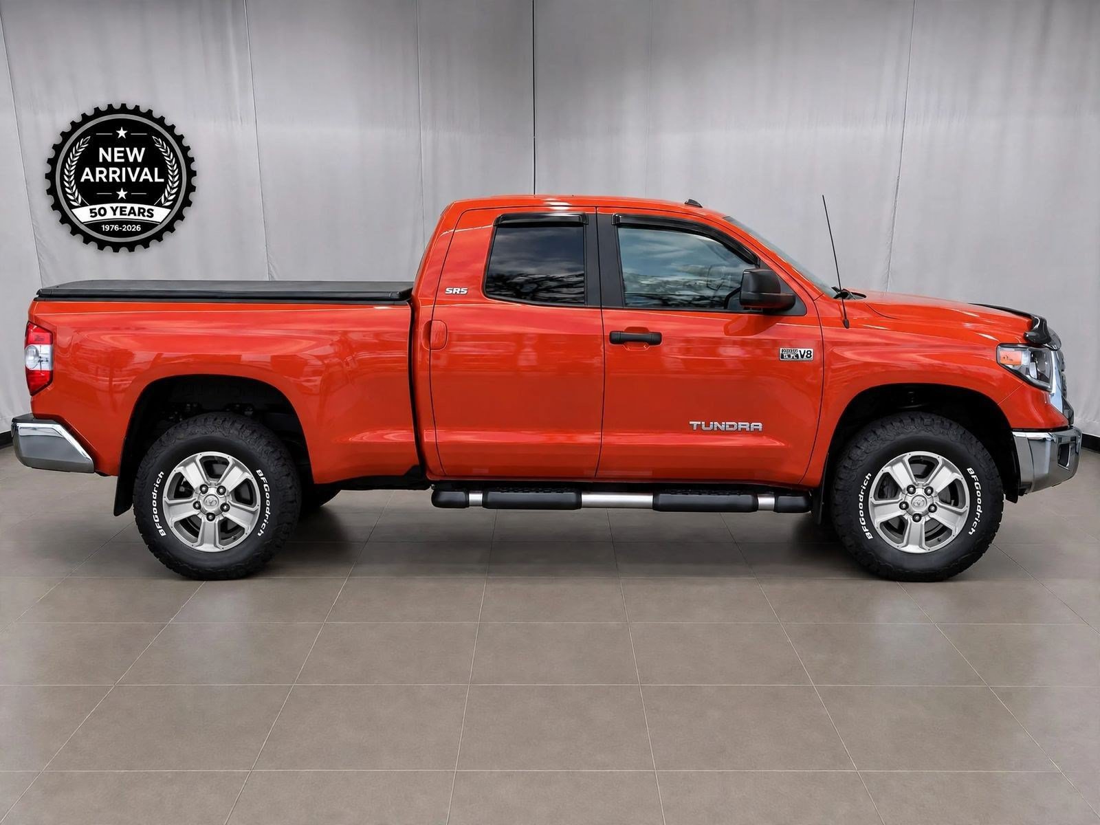 Used 2018 Toyota Tundra SR5 AWD/4WD image 8