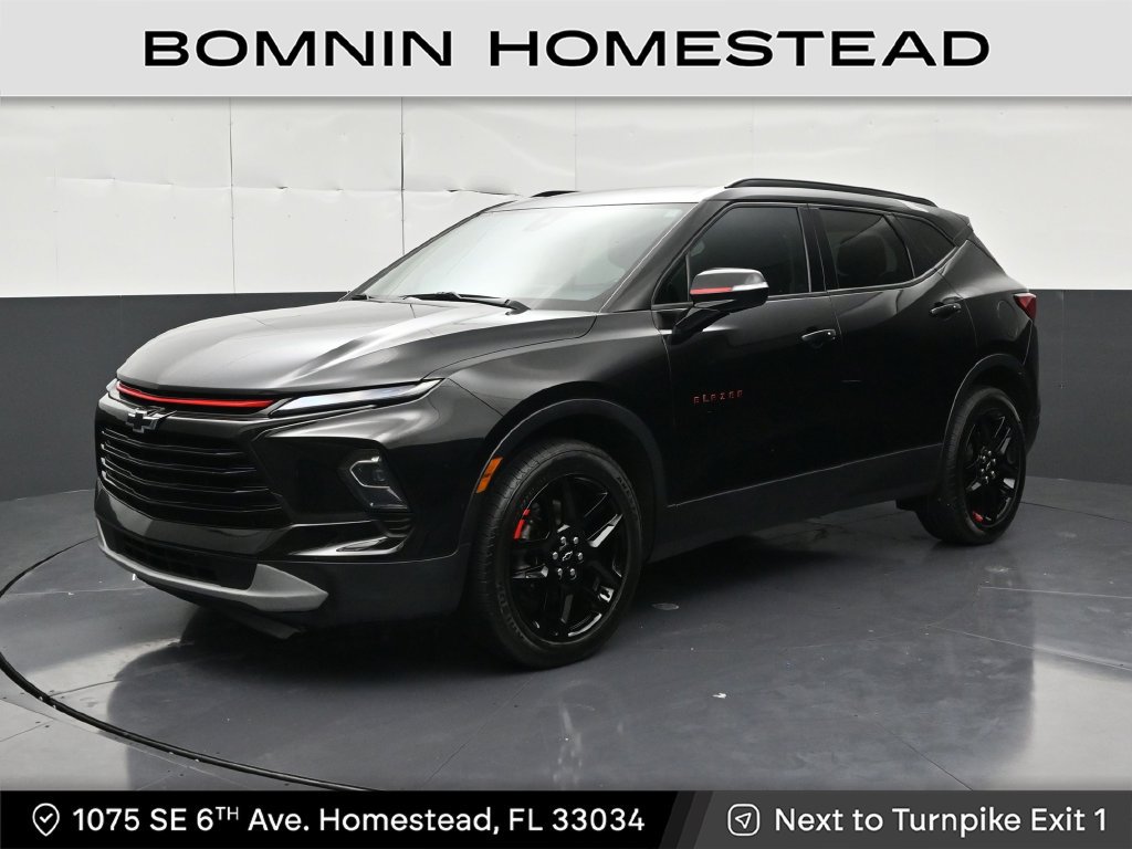 Used 2023 Chevrolet Blazer LT FWD image 1