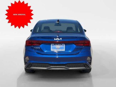Used 2023 Kia Forte LXS image 4