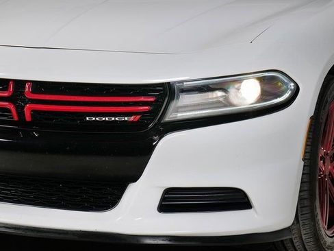 Used 2019 Dodge Charger SXT image 24