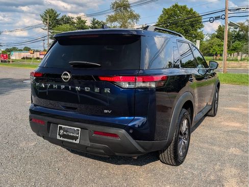Used 2023 Nissan Pathfinder SV FWD image 4
