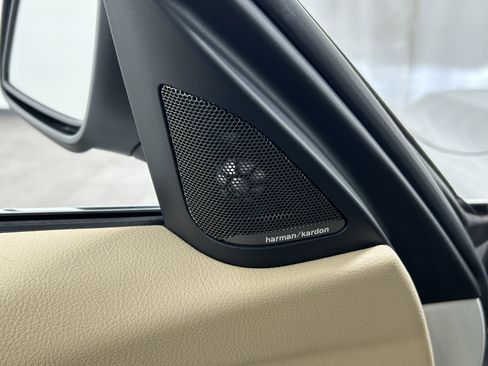 Used 2016 BMW 340i xDrive Sedan image 26