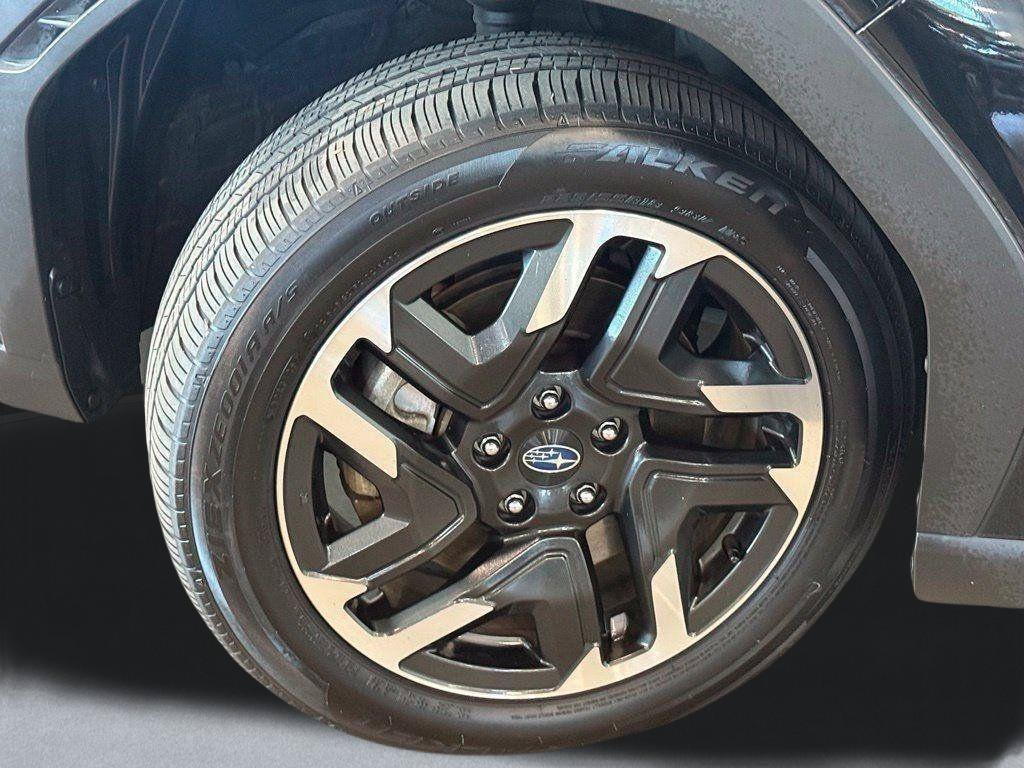 Used 2025 Subaru Forester Premium AWD/4WD image 18