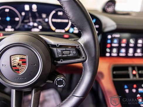 Used 2020 Porsche Taycan Turbo S image 27