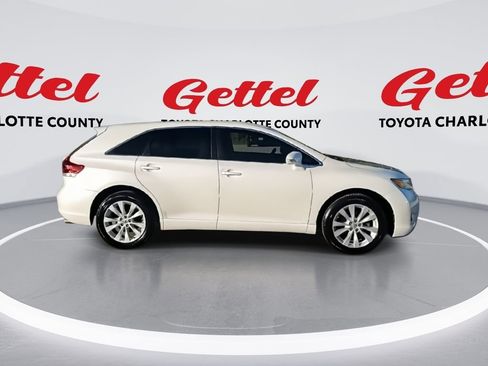 Used 2015 Toyota Venza LE image 9