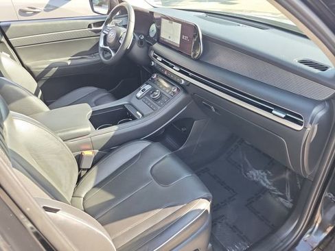 Used 2023 Hyundai Palisade Limited FWD image 21