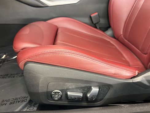 Used 2024 BMW 430i Convertible w/ M Sport Package RWD image 14
