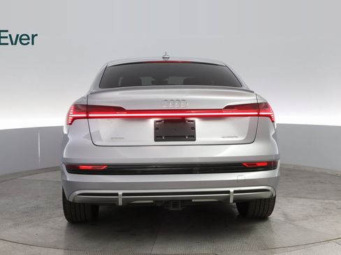 Used 2022 Audi e-tron Premium Plus image 13