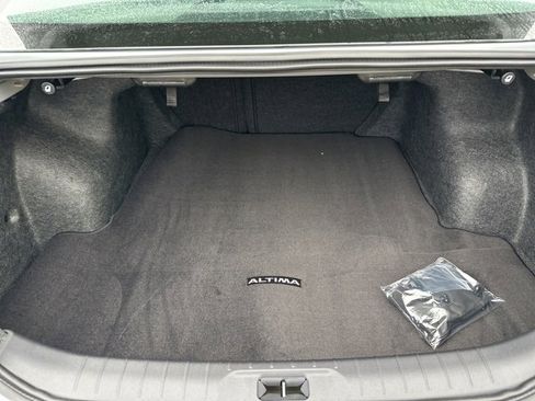 New 2025 Nissan Altima 2.5 SR w/ SR Premium Package image 9