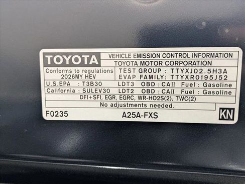 Used 2026 Toyota Sienna XLE Woodland Edition image 24