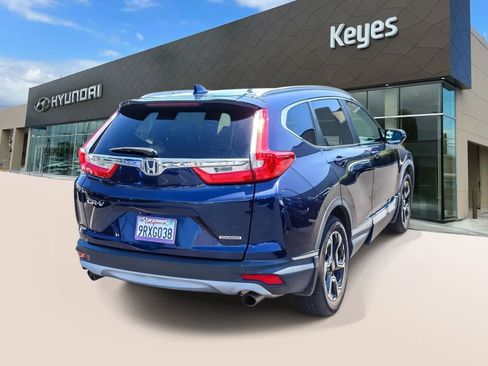Used 2017 Honda CR-V Touring image 3