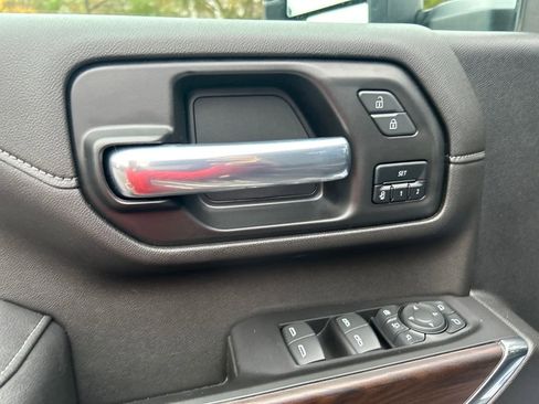 Certified 2022 GMC Sierra 2500 SLT image 21
