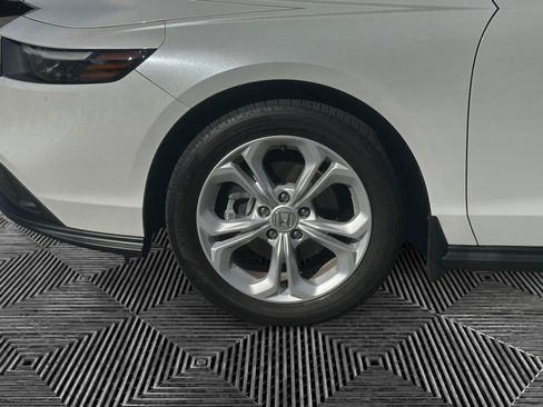 Certified 2024 Honda Accord LX image 9