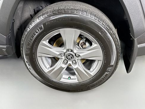 Certified 2023 Toyota RAV4 XLE AWD/4WD image 33