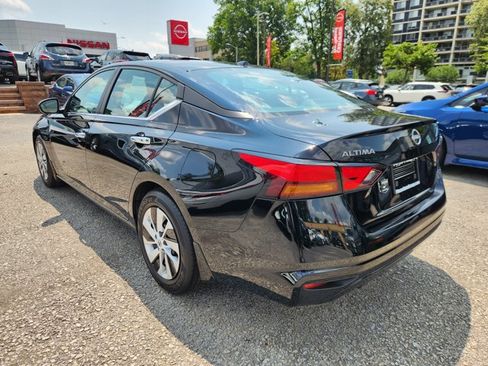 Certified 2025 Nissan Altima 2.5 S FWD image 3