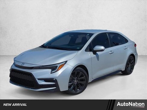 Used 2024 Toyota Corolla SE FWD image 1