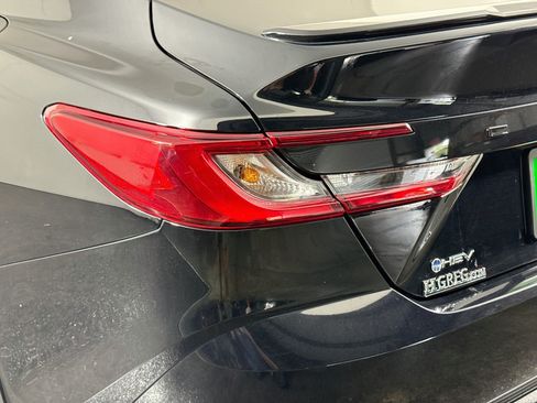 Used 2026 Toyota Camry SE FWD image 36