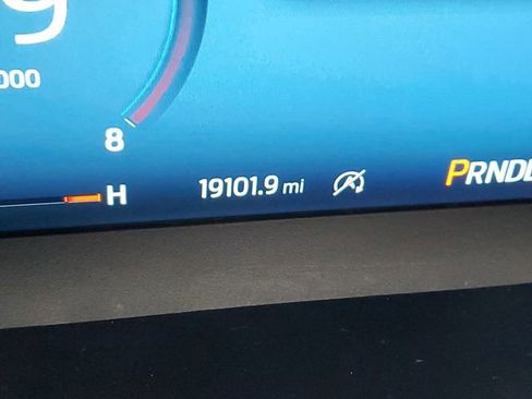 Used 2025 Ford Escape Platinum image 12