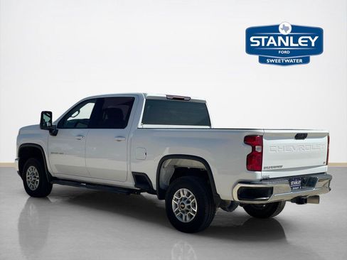 Used 2025 Chevrolet Silverado 2500 LT w/ Convenience Package AWD/4WD image 7