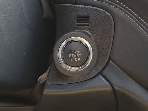 Certified 2023 Subaru Outback Limited image 33