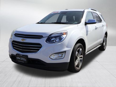 Used 2017 Chevrolet Equinox Premier w/ Enhanced Convenience Package FWD image 3