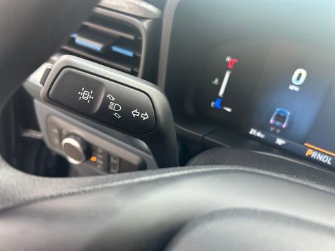 New 2025 Ford Maverick XLT image 13