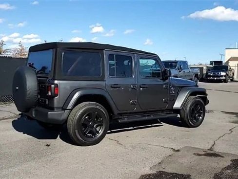 Used 2019 Jeep Wrangler Unlimited Sport S image 8
