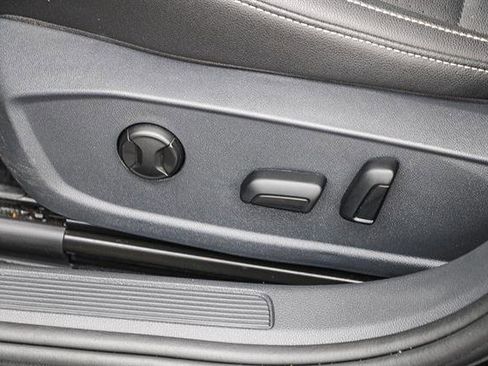 Used 2024 Volkswagen Jetta SE image 20