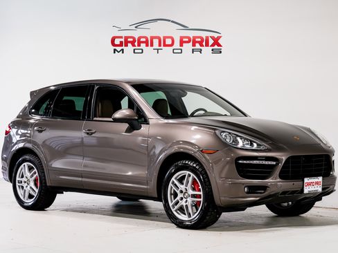 Used 2013 Porsche Cayenne Turbo AWD/4WD image 1