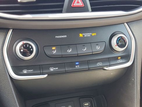 Used 2020 Hyundai Santa Fe SE AWD/4WD image 24