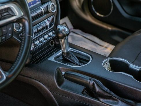 Used 2020 Ford Mustang Premium image 13