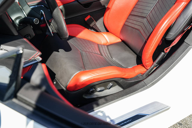 Used 2021 Chevrolet Corvette Stingray Premium Conv w/ Z51 Performance Package RWD image 34