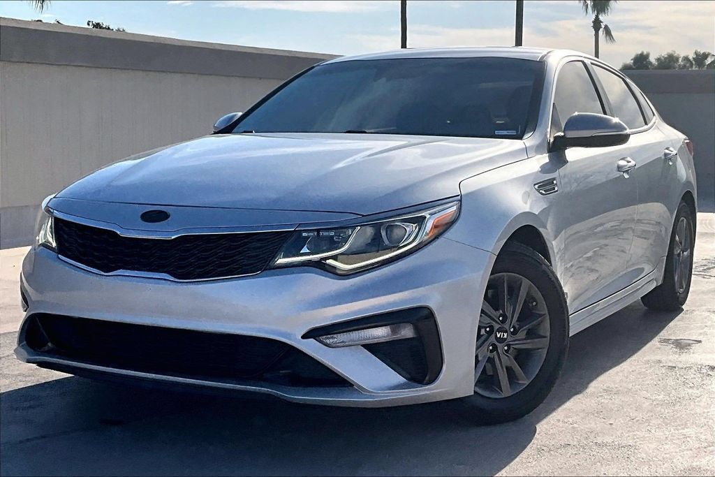 Used 2020 Kia Optima LX FWD image 1