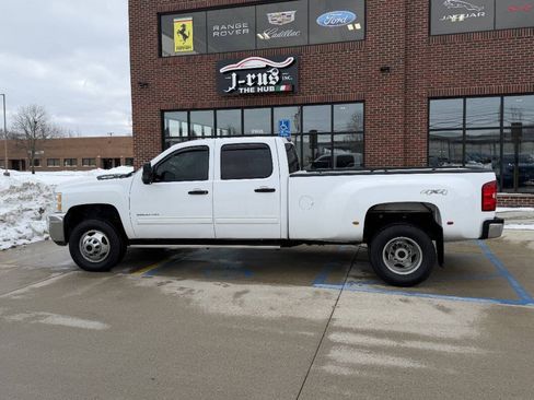 Used 2014 Chevrolet Silverado 3500 LT image 8