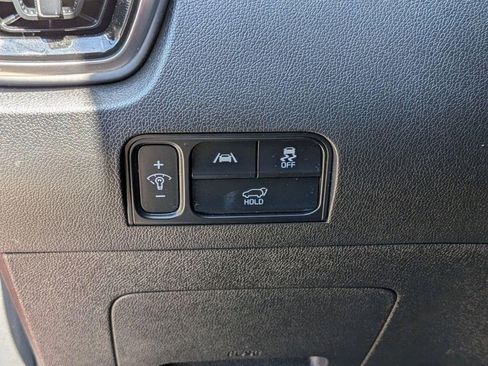 Used 2023 Kia Sorento SX AWD/4WD image 17