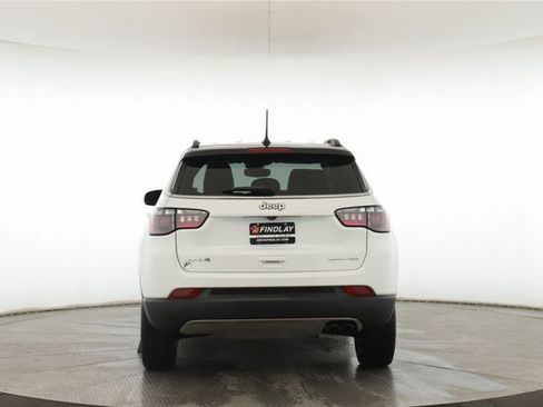 Used 2022 Jeep Compass Limited image 11