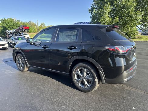 New 2026 Honda HR-V LX image 3