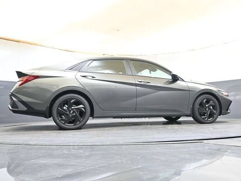 Used 2026 Hyundai Elantra SEL Sport Premium w/ Cargo Package FWD image 45