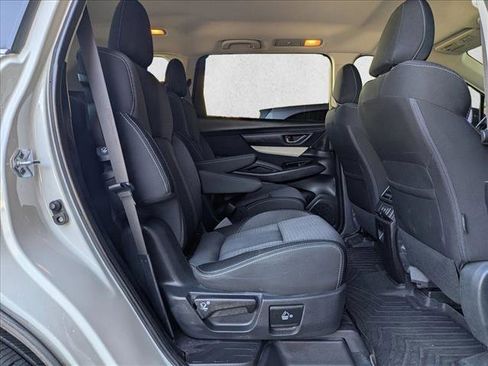 Used 2021 Subaru Ascent Premium w/ Convenience Package image 18