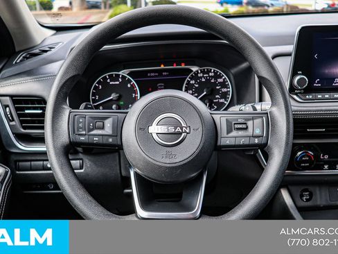 Used 2024 Nissan Rogue SV FWD image 23